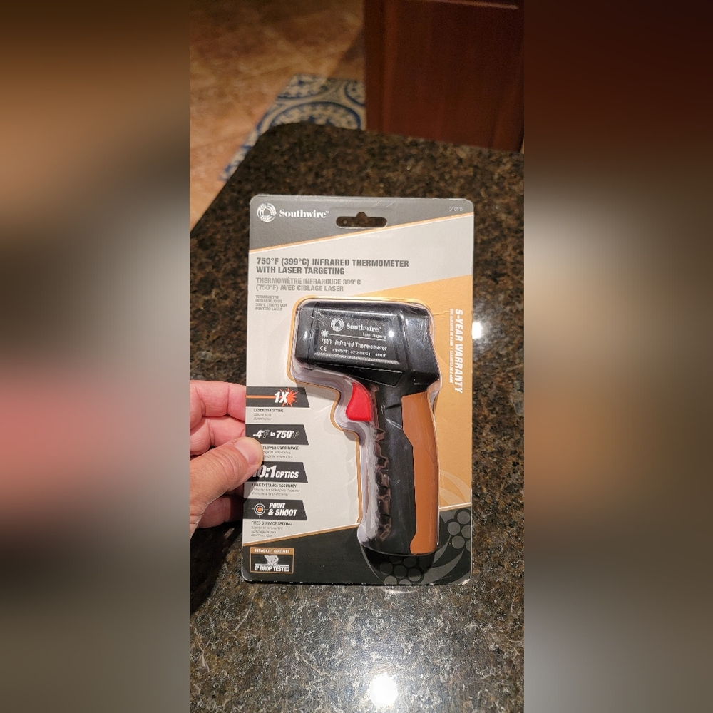 Southwire 31011F Infrared Thermometer With Laser Targeting